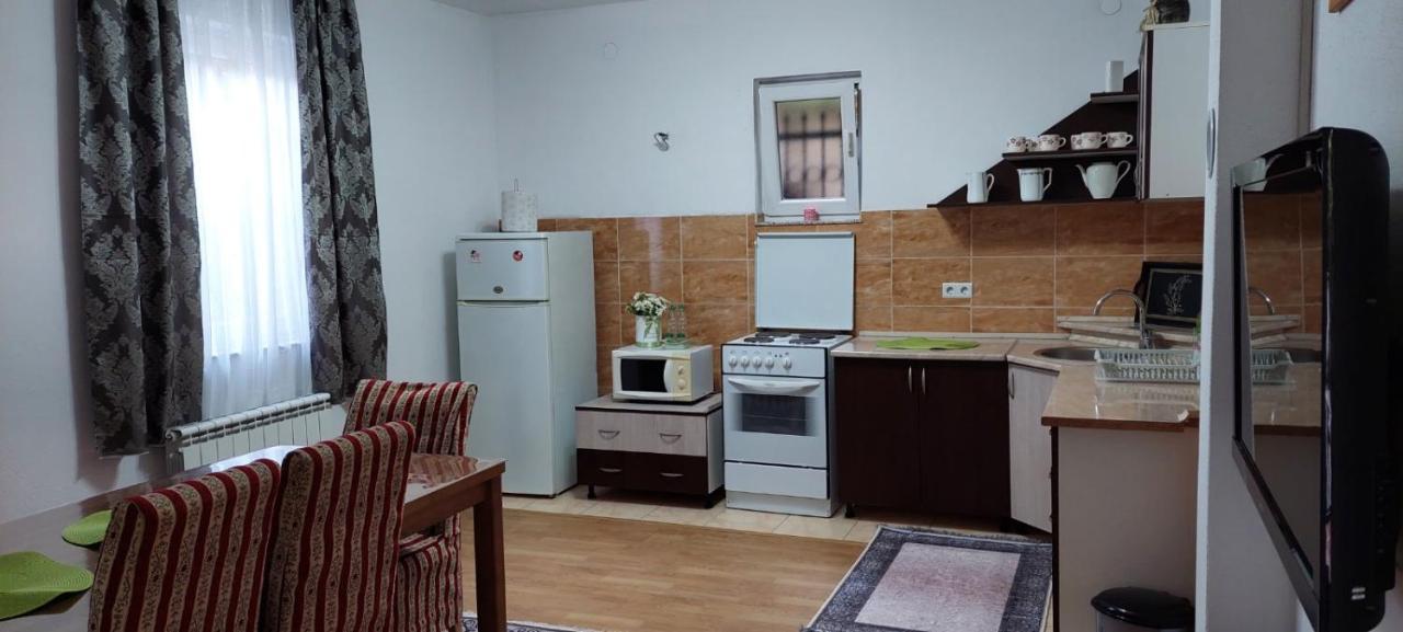 Melaaj Hill Apartment ซาราเยโว ภายนอก รูปภาพ